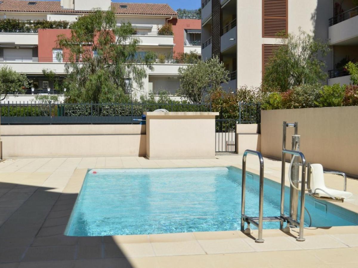 Spacieux 3 Pieces Avec Terrasse, Piscine Et Garage, A 2 Pas De La Plage - Saint Raphael - Fr-1-226A-274 Экстерьер фото