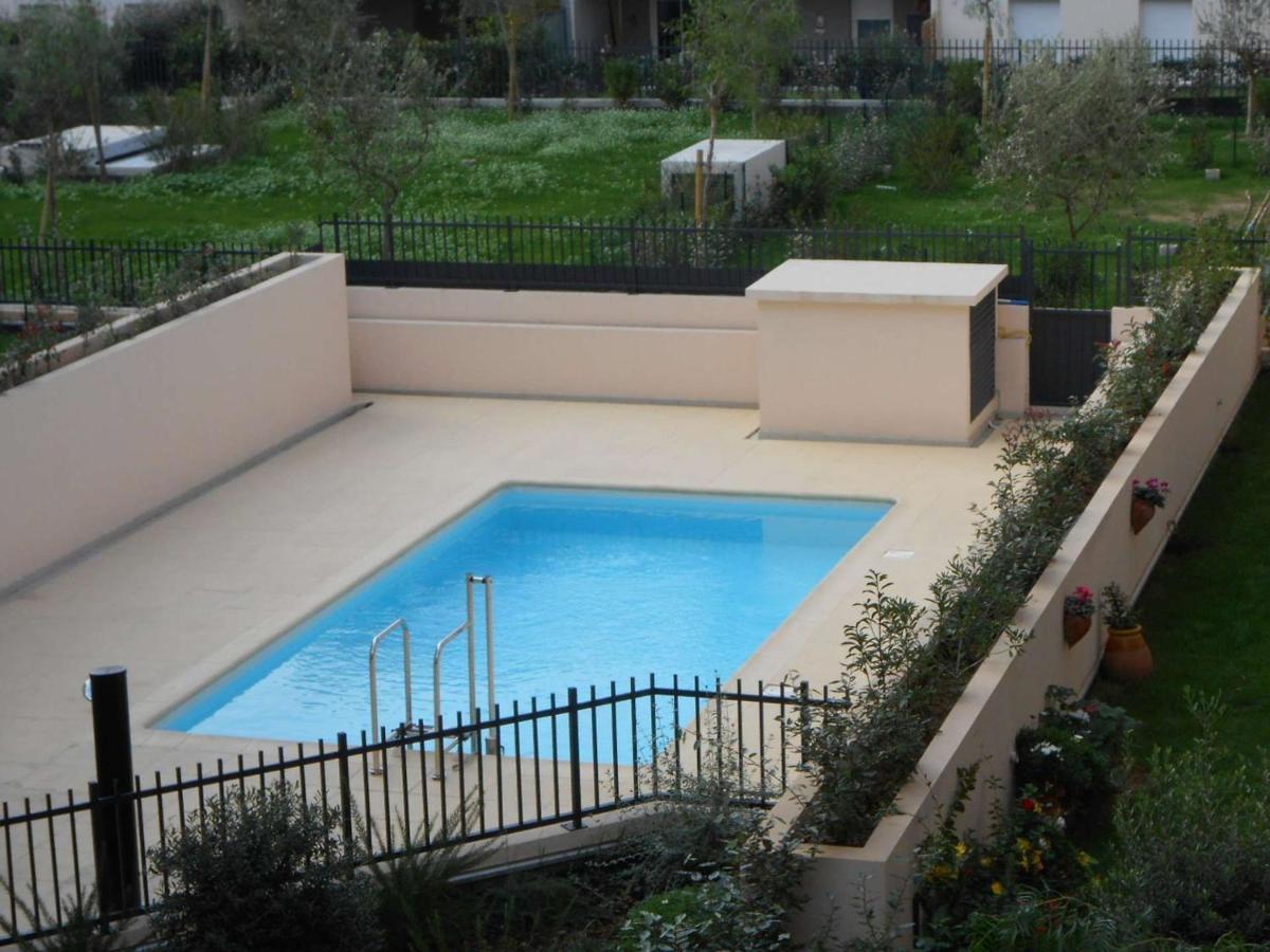 Spacieux 3 Pieces Avec Terrasse, Piscine Et Garage, A 2 Pas De La Plage - Saint Raphael - Fr-1-226A-274 Экстерьер фото